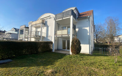 Lichtdurchflutete 3 ZKB-EG-Wohnung | großer Garten | TG | IN-Nord