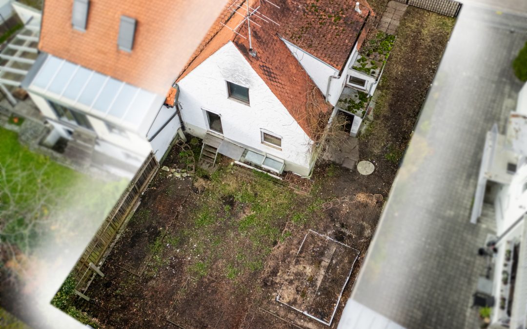 TRAUMLAGE im ”Alten Westviertel” wunderbares Grundstück, 255 qm, mit DHH-Altbestand *provisionsfrei*