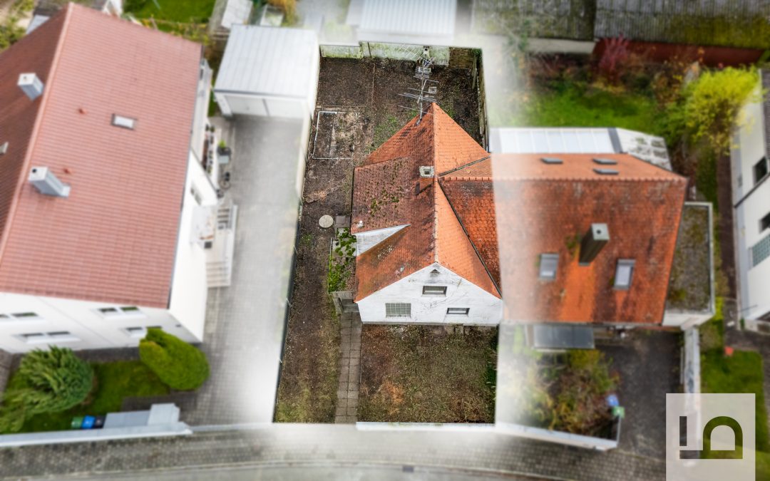 TRAUMLAGE im ”Alten Westviertel” wunderbares Grundstück, 255 qm, mit DHH-Altbestand *provisionsfrei*