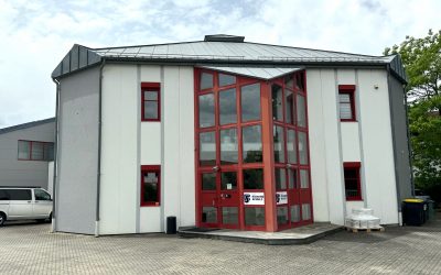 Schöne, großzügige Büroflächen an der B13, 208 qm, Gewerbegebiet Karlskron, Küche, Parkplätze