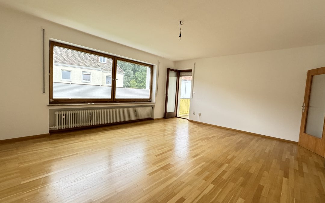 Große, helle 4 ZKB, Balkon, 1. OG, Bj. 65, Garage, Keller, IN-Nord, Am Grüngürtel Glacis