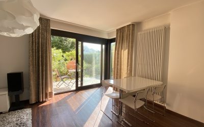 Super Lage IN-Süd: Tolle, komplett möblierte 2 ZKB über 2 Etagen, Balkon und Terrasse