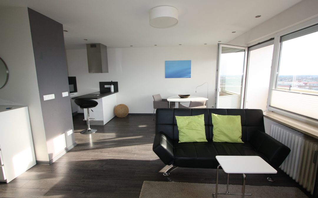 LOFT-FEELING: Stylisch möbliertes Apartment im 10. OG mit super Blick- zwischen AUDI und IN-City